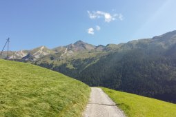 Bergklub: Brisen (2404 m.ü.M.)